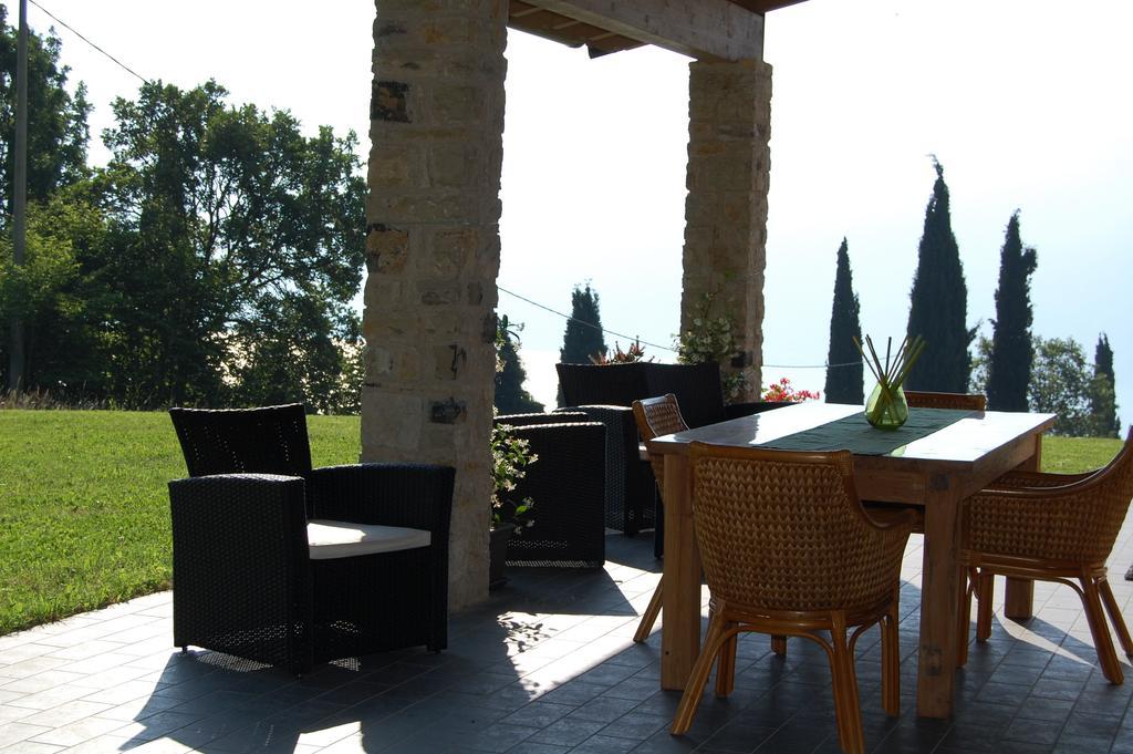 Agriturismo Casa del Castagneto Gargnano Habitación foto