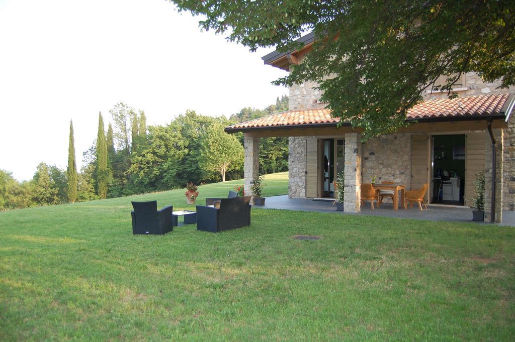 Agriturismo Casa del Castagneto Gargnano Habitación foto