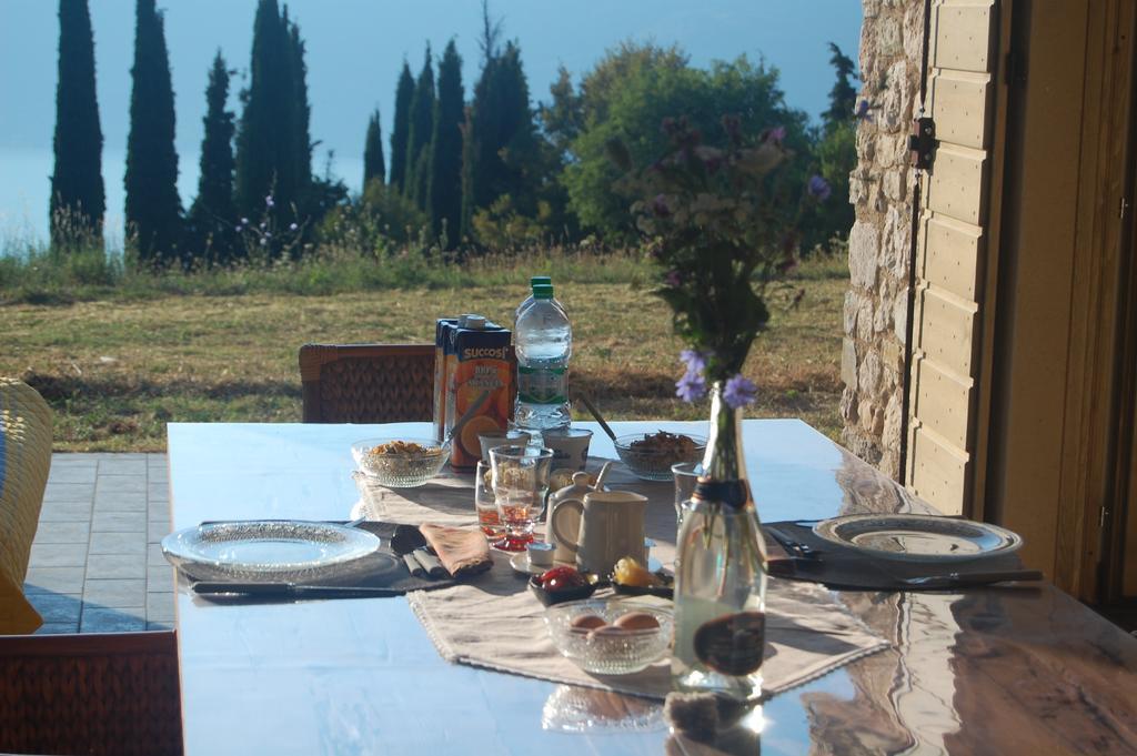 Agriturismo Casa del Castagneto Gargnano Habitación foto