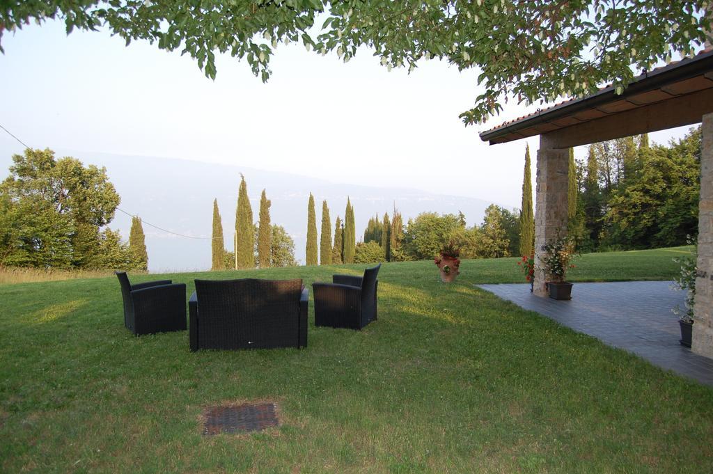 Agriturismo Casa del Castagneto Gargnano Habitación foto